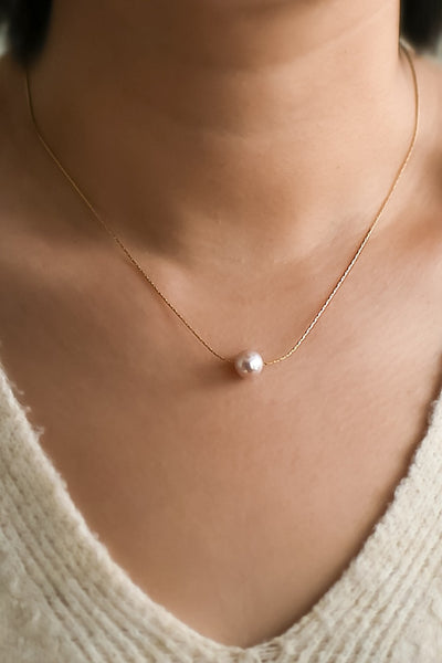 "To The Point" 18K Gold Stainless Steel Pearl Necklace